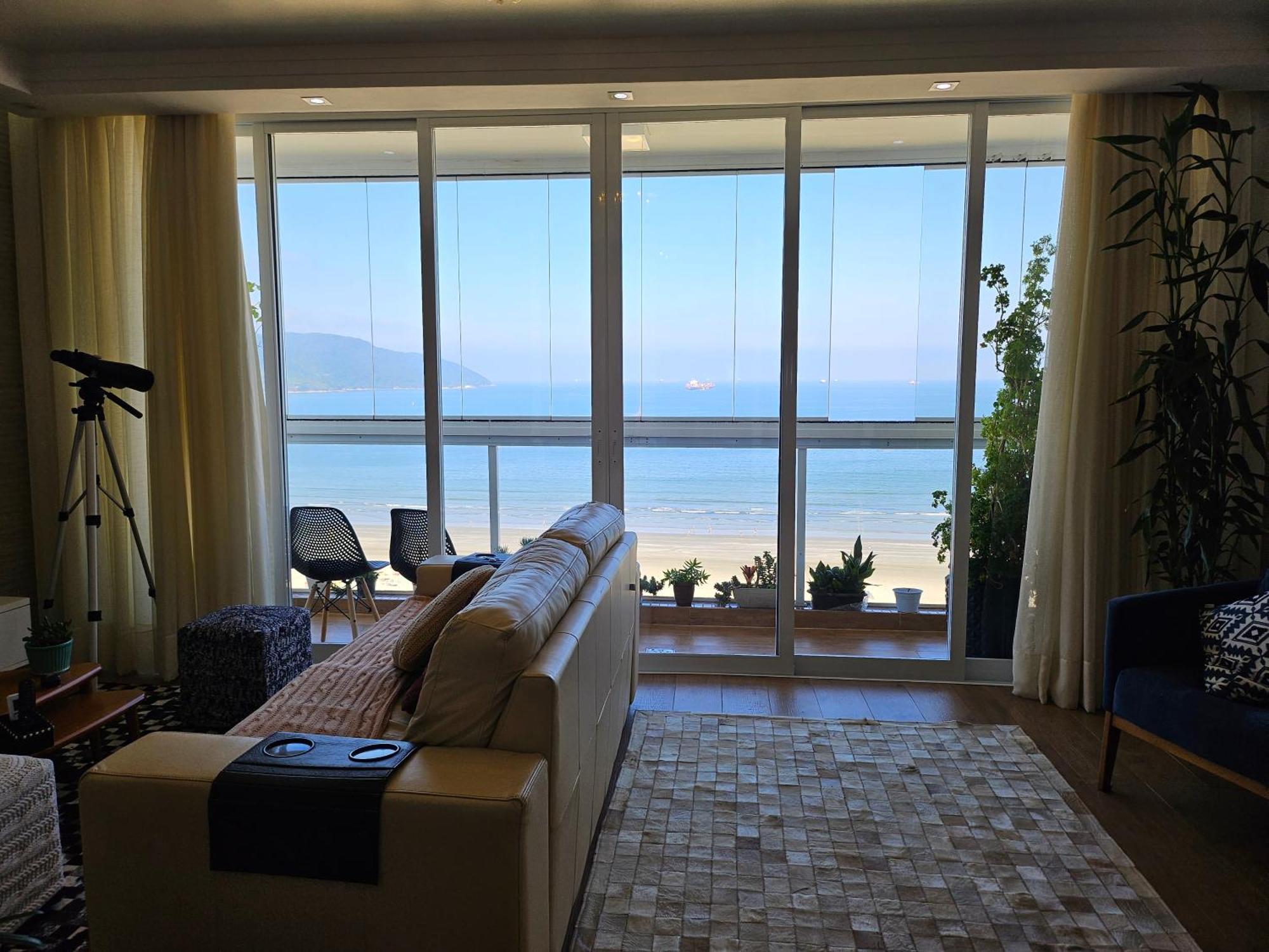 Apartamentos Na Praia Do Gonzaga Frente Mar Com Estacionamento Santos  Room photo